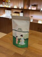 ⁦Ohayo Signature Box ⭐️ ( matcha latte 100g , 10 paper cups , spoon & whisk , syrup vanilla , sticker ) limited edition ❗️⁩ - الصورة ⁦4⁩